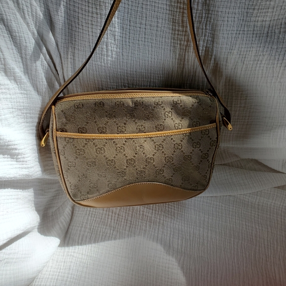 Gucci crossbody - Picture 1 of 6